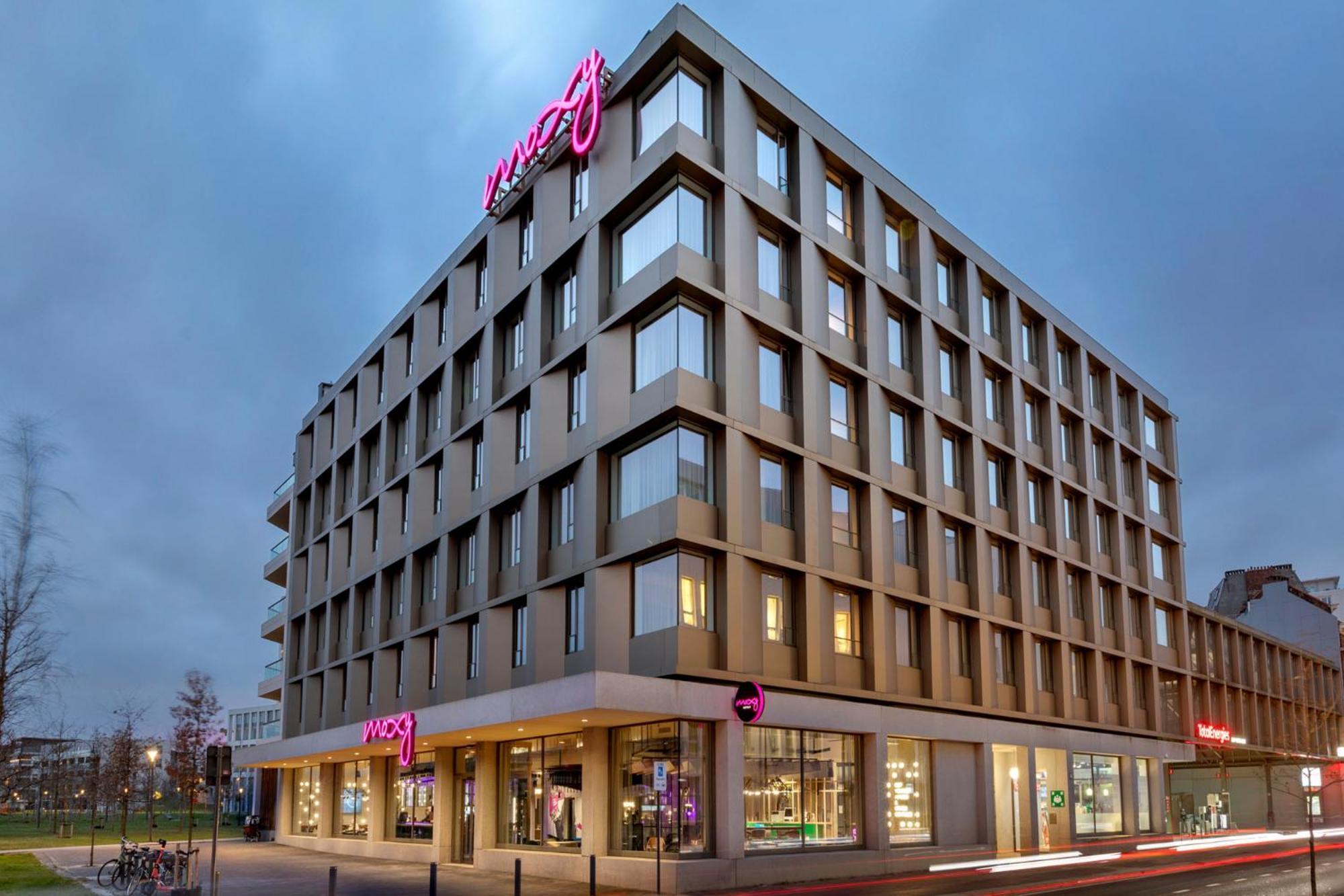 ホテル Moxy アントウェルペン エクステリア 写真